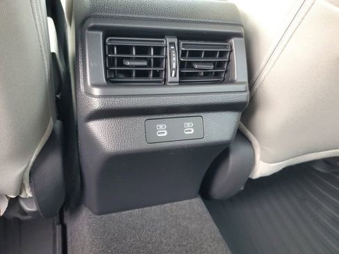 Used 2025 Honda Accord SE image 9
