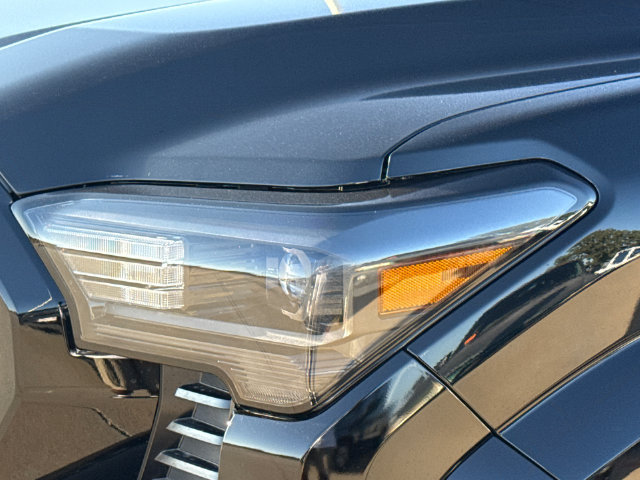 Used 2026 Toyota Tacoma SR5 AWD/4WD image 4