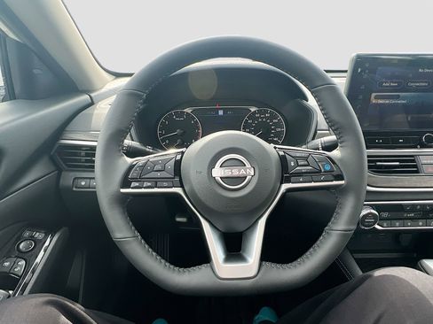 New 2025 Nissan Altima 2.5 SL image 11