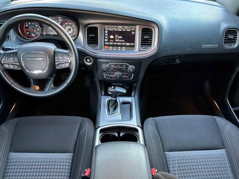 Used 2023 Dodge Charger SXT image 5