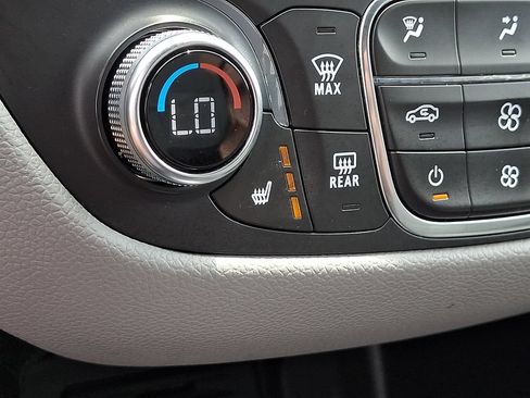 Certified 2019 Chevrolet Equinox Premier FWD image 25