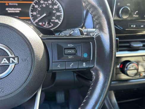 Certified 2023 Nissan Pathfinder SL w/ Lighting Package (N92) image 23