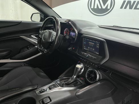 Used 2019 Chevrolet Camaro LT RWD image 17