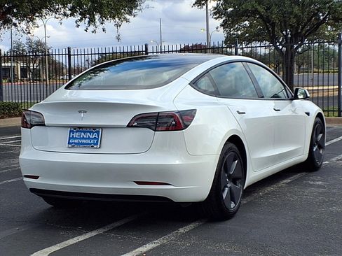 Used 2023 Tesla Model 3 Standard Range image 5