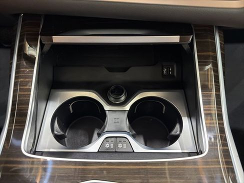 Certified 2023 BMW X7 xDrive40i w/ Executive Package image 41