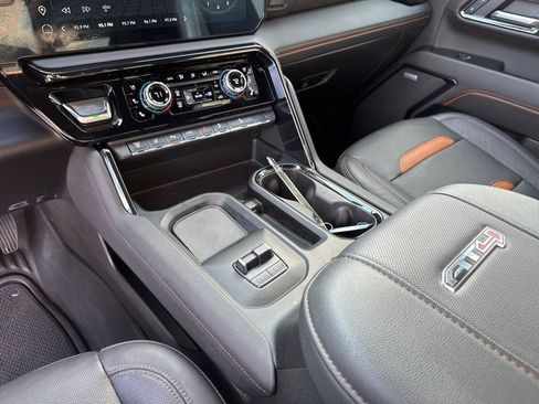 Used 2024 GMC Sierra 2500 AT4 w/ AT4 Premium Plus Package image 36