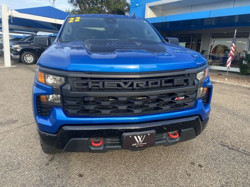 Used 2022 Chevrolet Silverado 1500 Custom Trail Boss AWD/4WD image 3