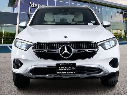 Used 2026 Mercedes-Benz GLC 300 4MATIC image 3