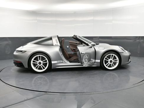 Certified 2024 Porsche 911 Targa 4 GTS image 38