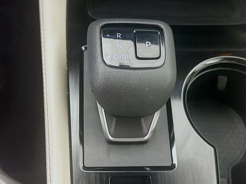 Used 2023 Nissan Rogue SL w/ SL Premium Package FWD image 25