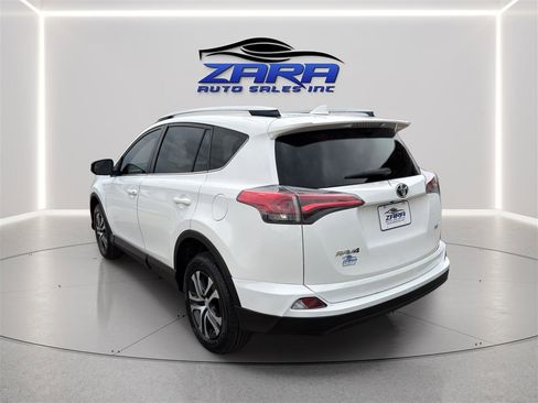 Used 2016 Toyota RAV4 LE AWD/4WD image 5
