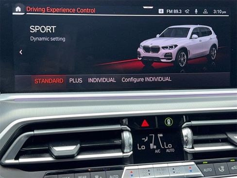 Used 2022 BMW X5 xDrive40i w/ Parking Assistance Package image 27