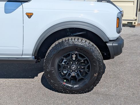 New 2026 Ford Bronco Badlands AWD/4WD image 12