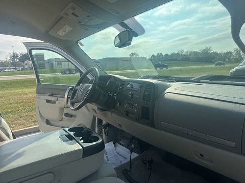 Used 2014 GMC Sierra 2500 SLE w/ SLE Preferred Package image 19