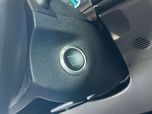 Used 2024 Ford E-Transit Base image 26