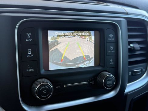 Used 2022 RAM 1500 Classic SLT RWD image 24