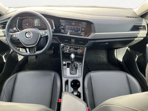 Used 2020 Volkswagen Jetta SE w/ SE Cold Weather Package image 11