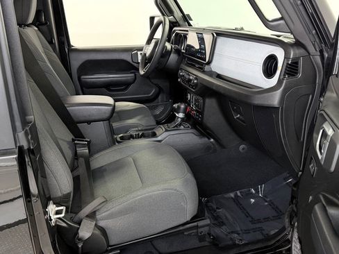 Certified 2024 Jeep Wrangler Willys image 12
