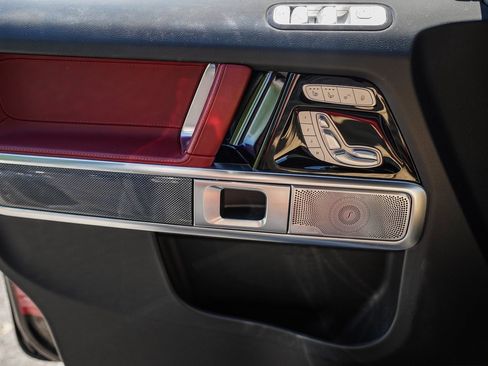Used 2025 Mercedes-Benz G 550 image 35