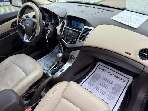 Used 2011 Chevrolet Cruze LTZ FWD image 13