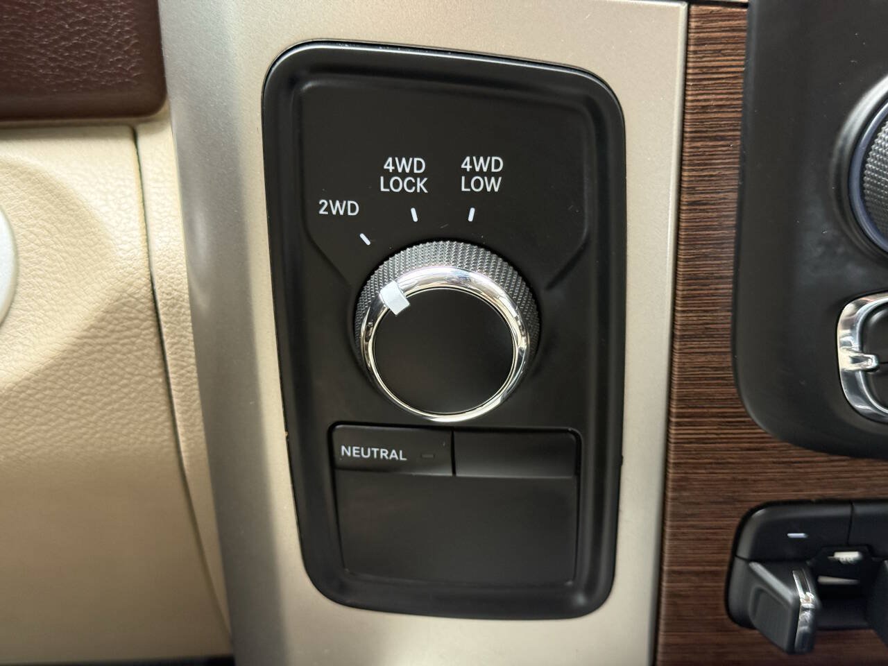 Used 2017 RAM 2500 Laramie AWD/4WD image 29