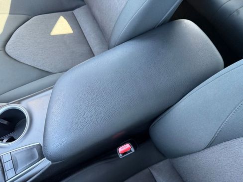 Used 2022 Toyota Camry LE FWD image 24