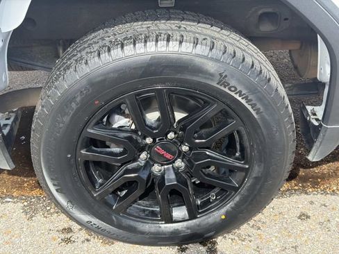 Used 2024 GMC Sierra 1500 Elevation RWD image 5