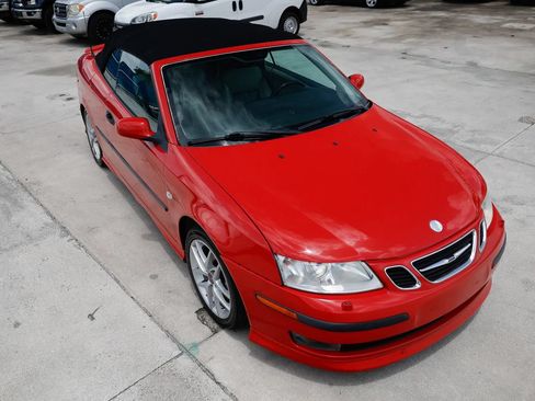 Used 2004 Saab 9-3 Aero FWD image 9