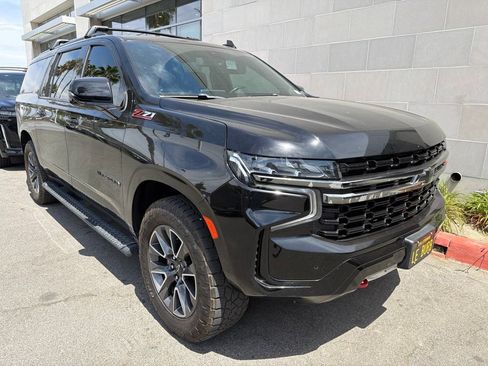 Used 2022 Chevrolet Suburban Z71 w/ Off-Road Capability Package AWD/4WD image 10