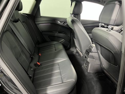 Used 2023 Audi Q4 e-tron Premium Plus image 31