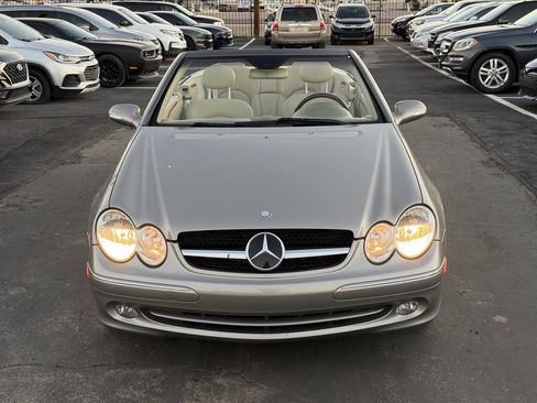 Used 2005 Mercedes-Benz CLK 320 Cabriolet image 12