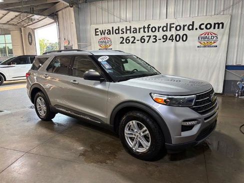 Certified 2023 Ford Explorer XLT w/ Equipment Group 202A AWD/4WD image 2