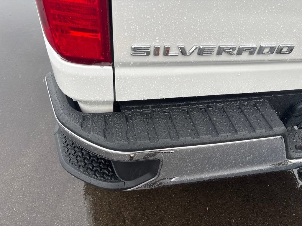 Used 2024 Chevrolet Silverado 2500 LT AWD/4WD image 18