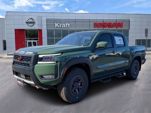 Certified 2025 Nissan Frontier PRO-4X w/ Pro Convenience Package image 7