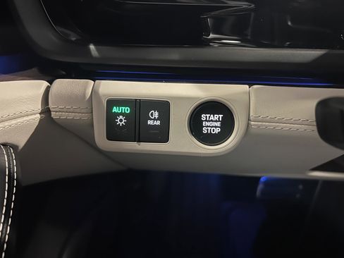 Used 2024 Porsche Panamera 4 image 14