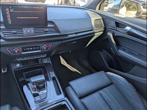 Used 2022 Audi SQ5 Premium Plus image 9
