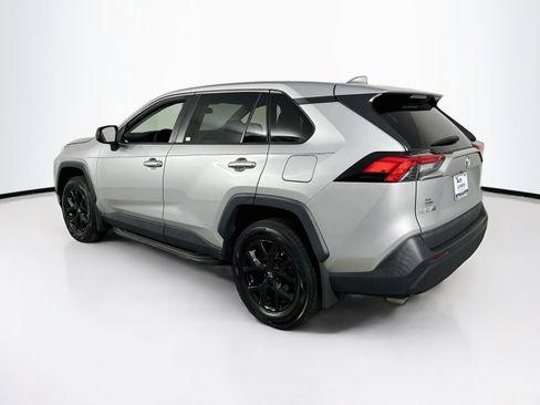 Used 2023 Toyota RAV4 LE FWD image 7