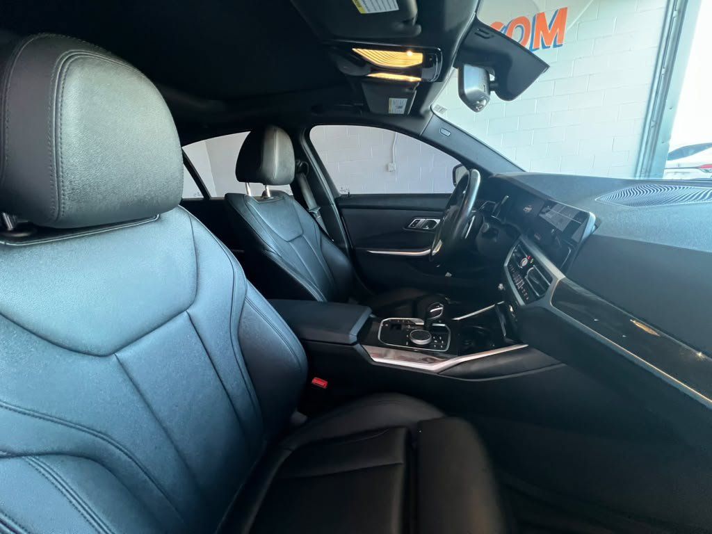 Used 2019 BMW 330i Sedan w/ Convenience Package RWD image 13