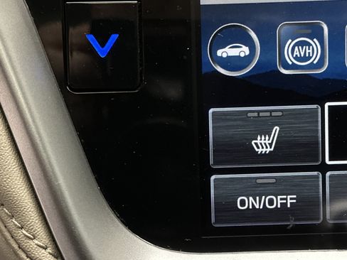 Used 2024 Subaru Legacy Limited AWD/4WD image 37