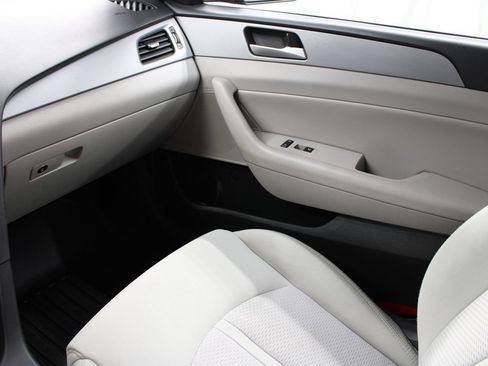 Used 2019 Hyundai Sonata SEL FWD image 25