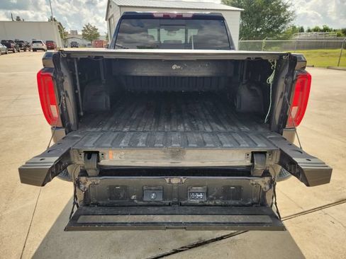 Used 2023 GMC Sierra 1500 AT4 w/ AT4 Premium Package AWD/4WD image 33