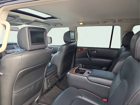 Used 2020 Nissan Armada Platinum w/ Captain's Chairs Package AWD/4WD image 10