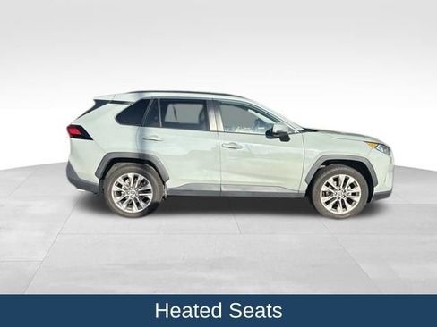 Used 2021 Toyota RAV4 XLE Premium FWD image 10