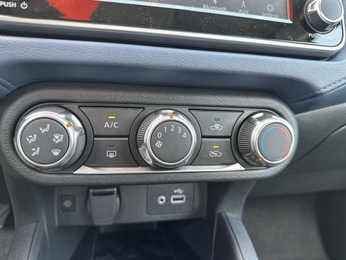 New 2025 Nissan Versa SV w/ Trunk Package FWD image 18