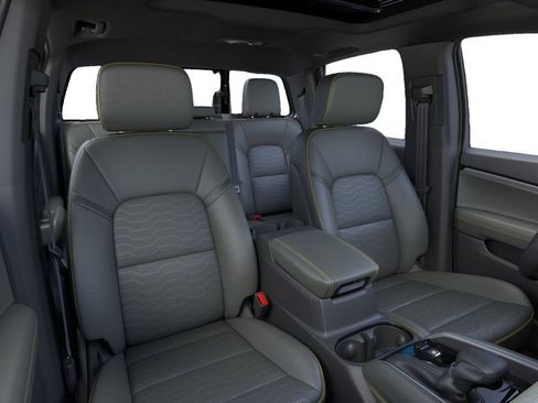 New 2026 Chevrolet Colorado ZR2 AWD/4WD image 16