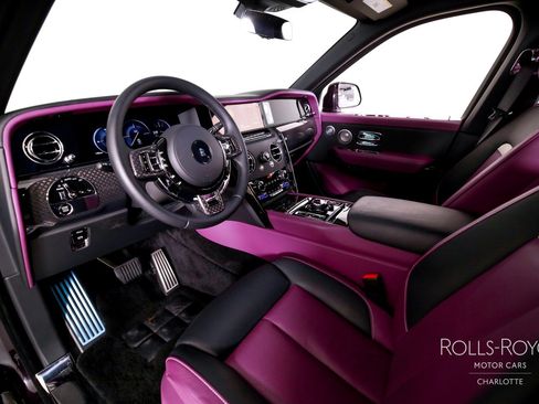Certified 2025 Rolls-Royce Cullinan Black Badge AWD/4WD image 4