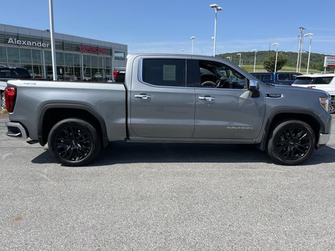 Used 2021 GMC Sierra 1500 SLT AWD/4WD image 2