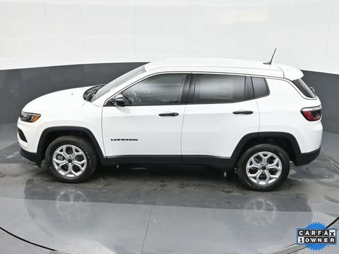 Used 2025 Jeep Compass Sport AWD/4WD image 32