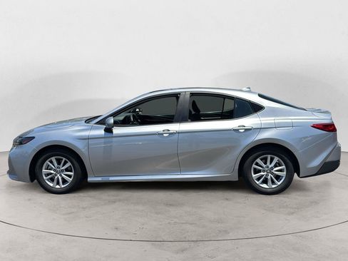 Used 2025 Toyota Camry LE FWD image 3