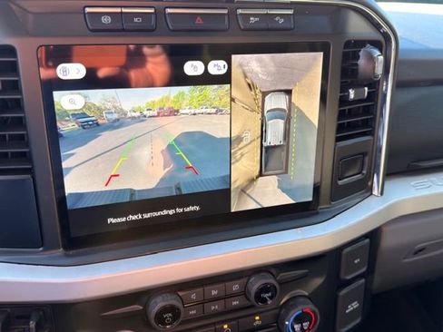 Used 2023 Ford F250 XLT w/ XLT Premium Package image 3